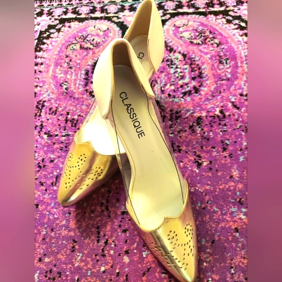 Cassique Shoes - Classique 3" heels, NWOT